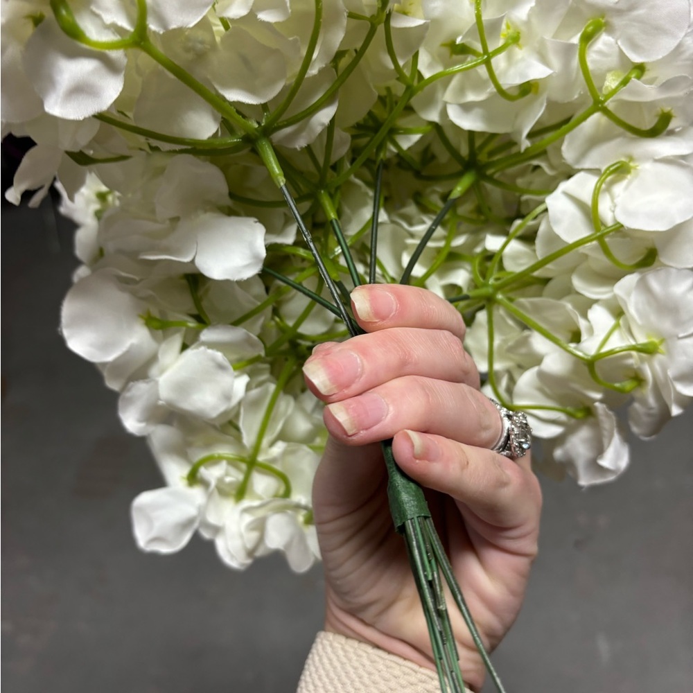Bouquets - Picture 2 of 4